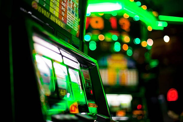 Over-under betting interface on lk777 apk showing goal totals and odds